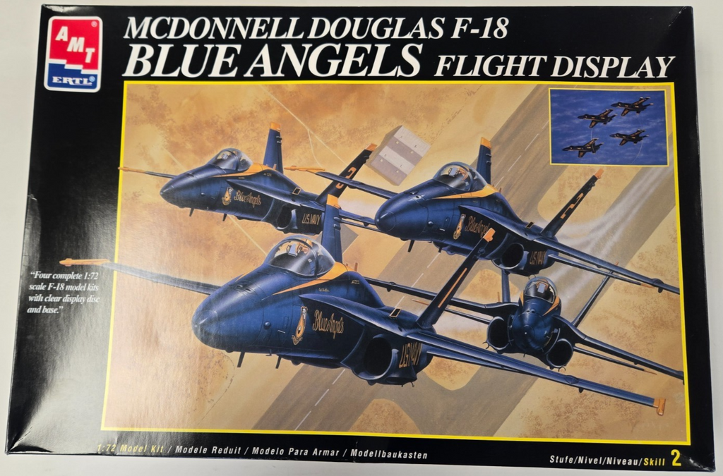 AMT ERTL Mcdonnel Douglas F-18 Blue Angels Flight Display 1/72 8070 (New)