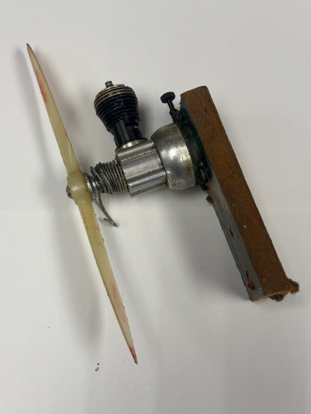 Vintage COX .049 049 Nitro CL FF Free Flight Model Airplane Engine