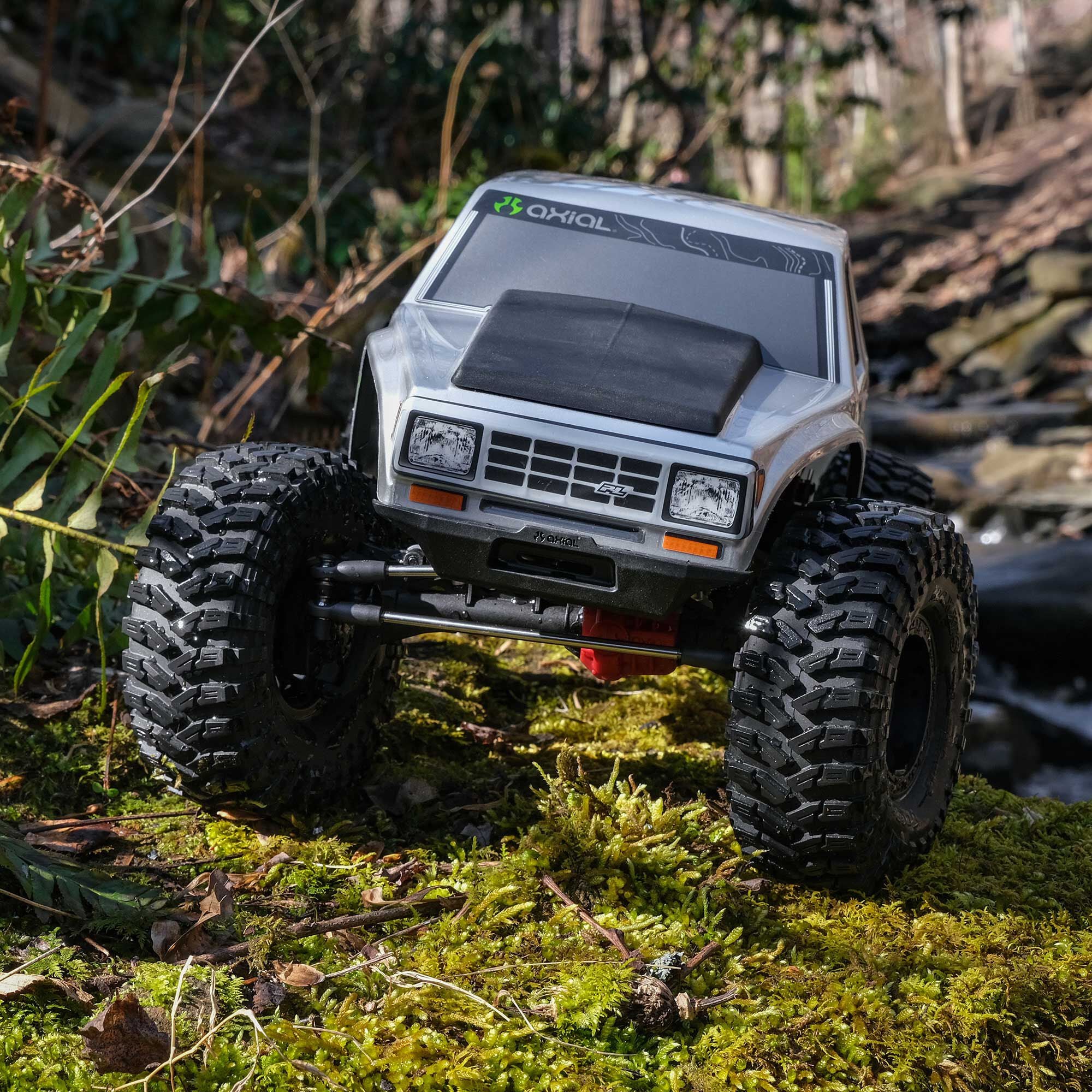 1/10 SCX10 III Coyote 4X4 RTR Brushed Rock Crawler, Silver