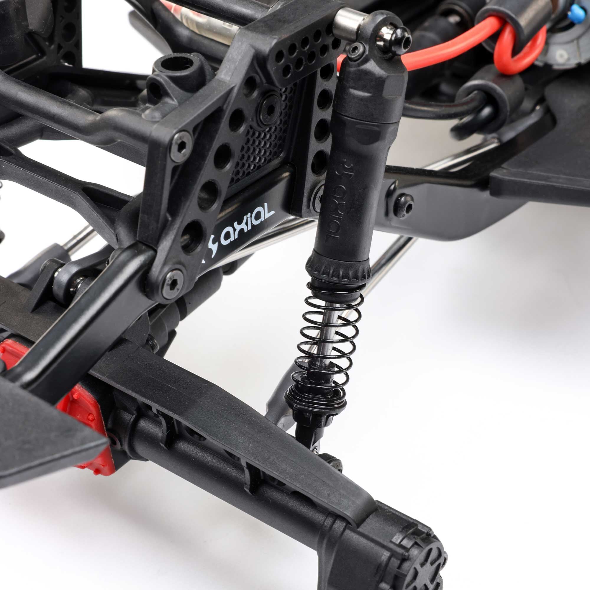 1/10 SCX10 III Coyote 4X4 RTR Rock Crawler (Battery & Charger Included), Gold