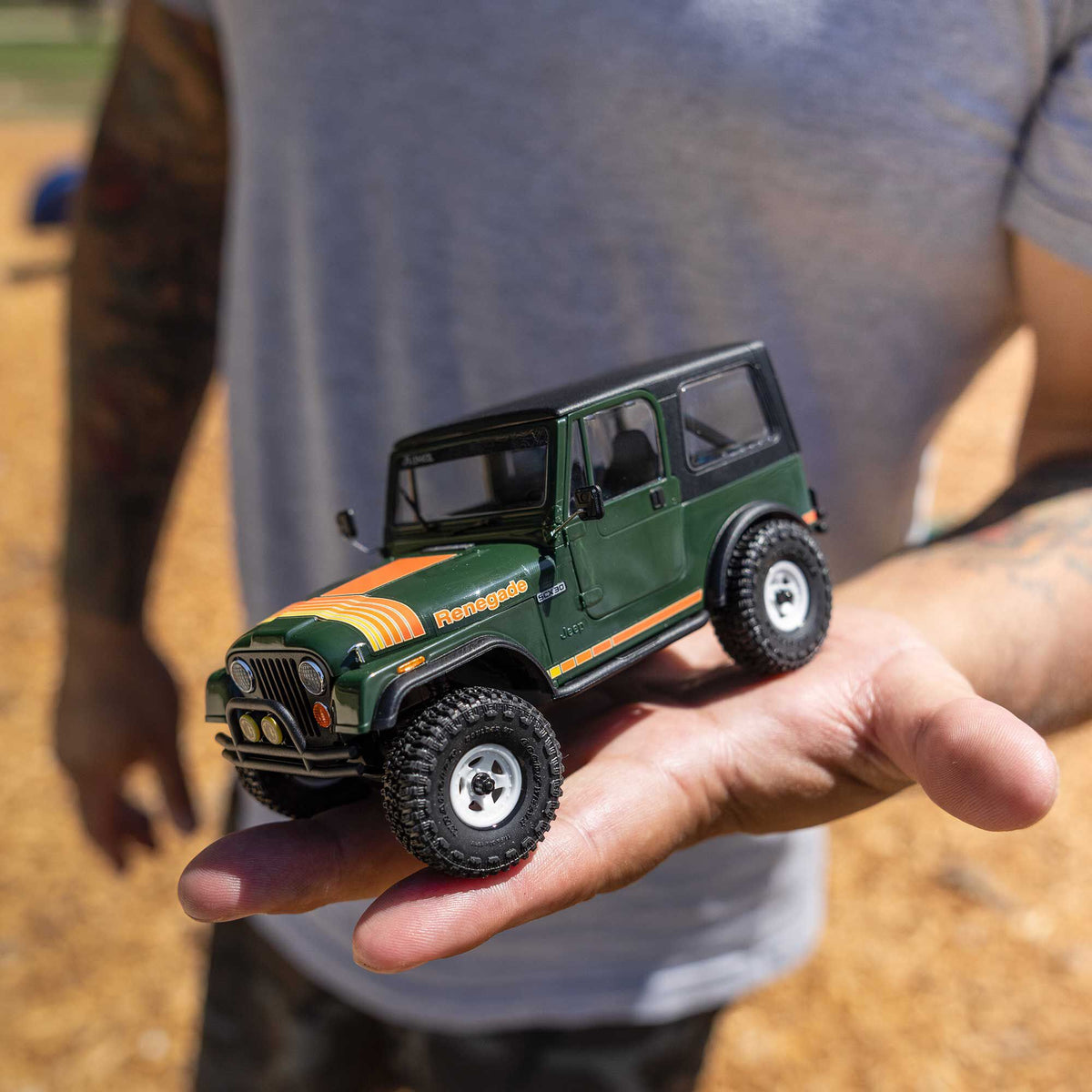 PREORDER 10/28/26 Axial SCX30 Jeep CJ-7 GenRight 1/30 4WD RTR RC Crawler Red Green AXI-3273T1/T2
