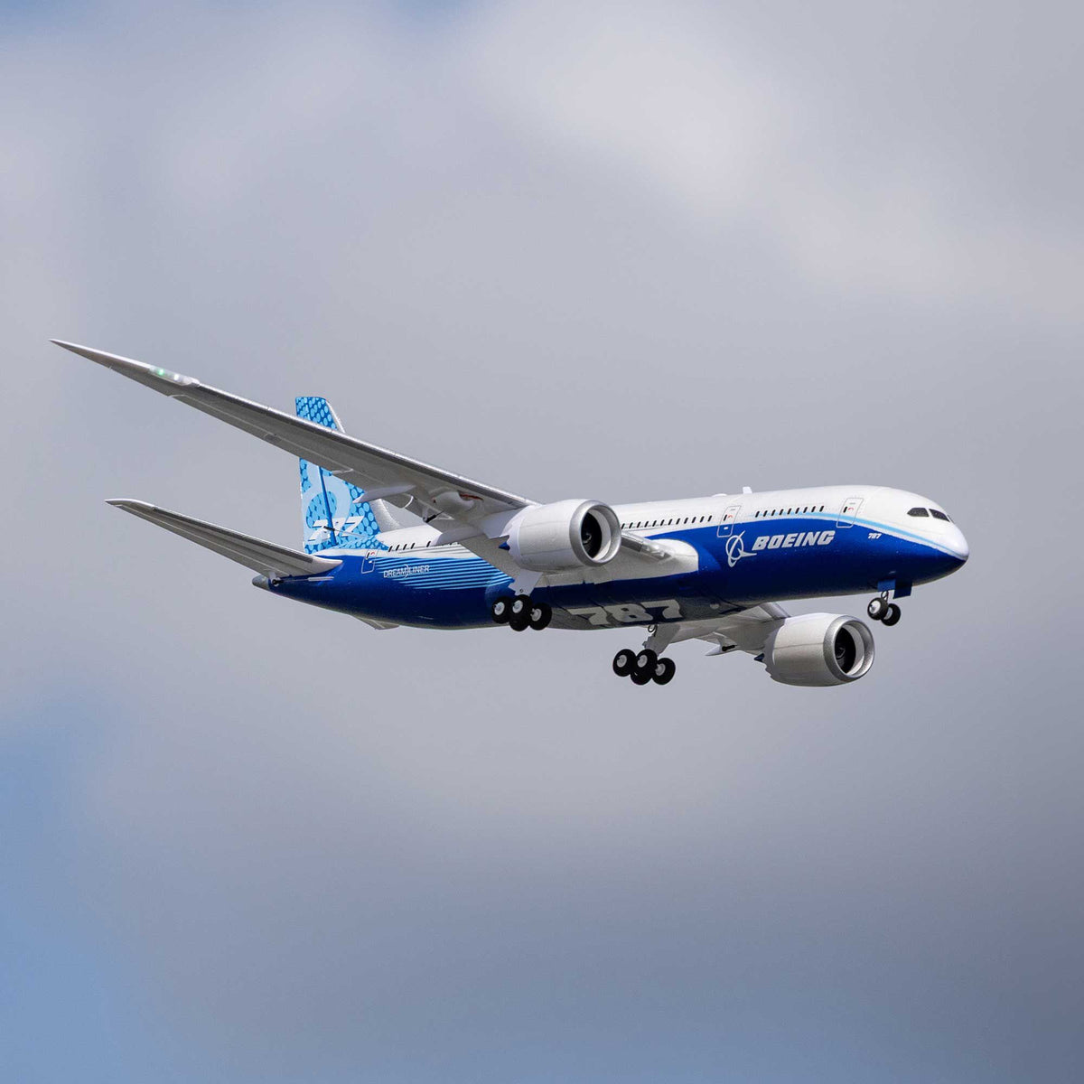 PREORDER 10/28/2026 E-flite EFL78750 Micro Boeing 787 Dreamliner Twin 30mm EDF BNF Basic AS3X SAFE