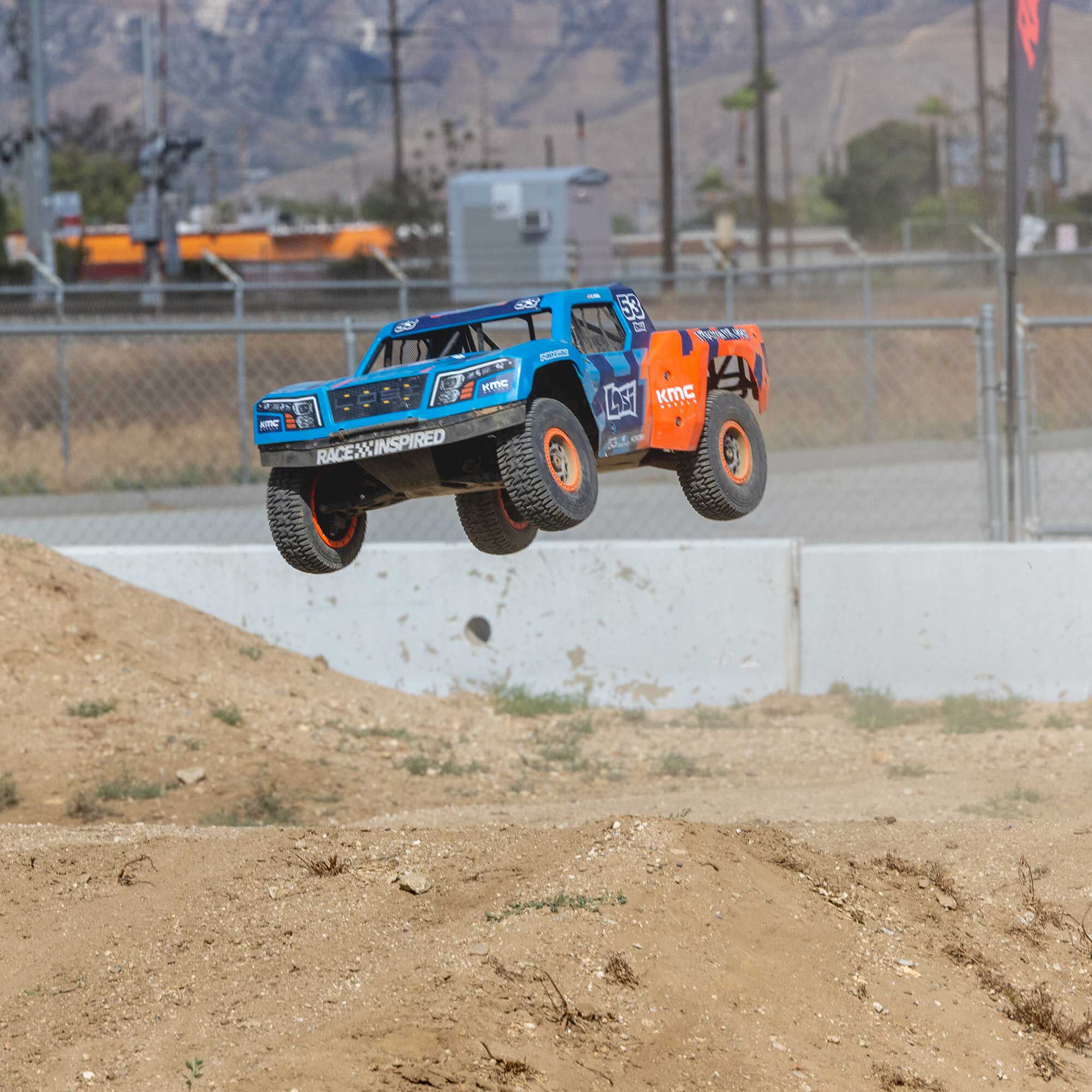 PREORDER Losi 5IVE-TE 3.0 1/5 Electric 4wd Desert Truck RTR LOS05022